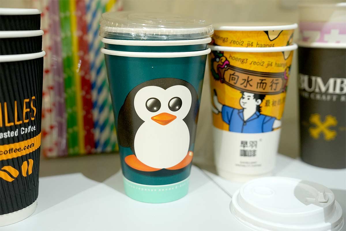 colorful custom printed paper coffee cups