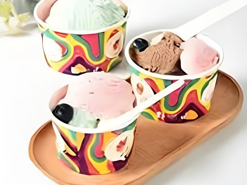 colorful printed ice cream cups with scoops tray