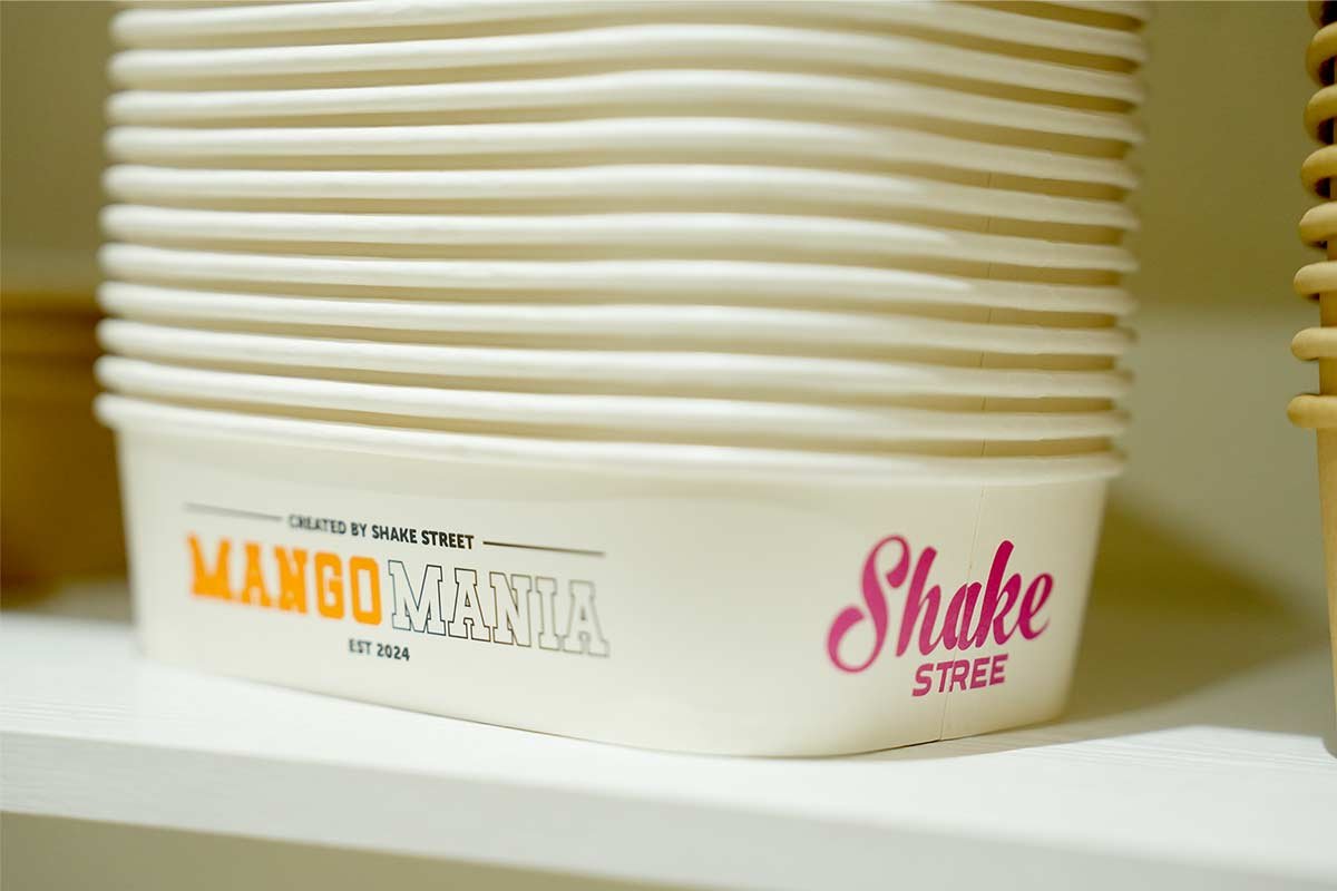 white rectangular paper food containers